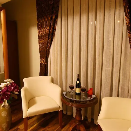 Saadet Grand Boutique & Business 3*